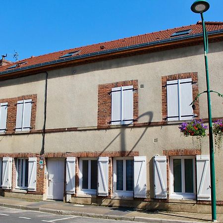 Ferienwohnung La Demeure Du Marechal-Ferrant Pierry Exterior foto